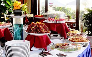 Golden Coast Resort and Spa