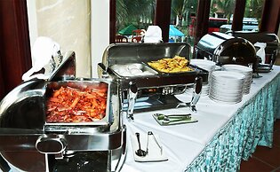 Golden Coast Resort and Spa