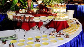 Golden Coast Resort and Spa