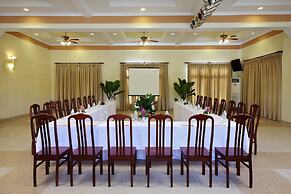 Golden Coast Resort and Spa