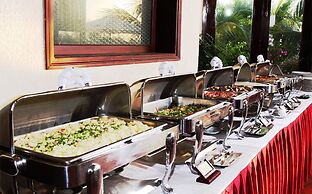 Golden Coast Resort and Spa