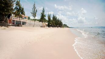 Golden Coast Resort and Spa