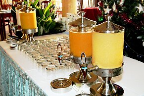 Golden Coast Resort and Spa