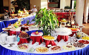 Golden Coast Resort and Spa