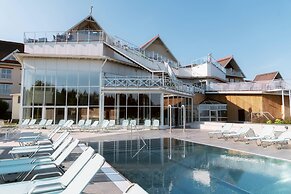 Selma Spa+