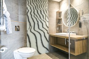 Selma Spa+