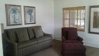 Astor Bridge Marina & Motel