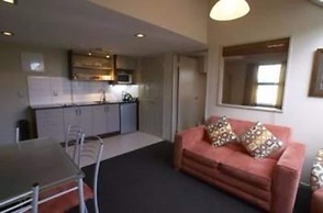 Athena Motel & Apartments