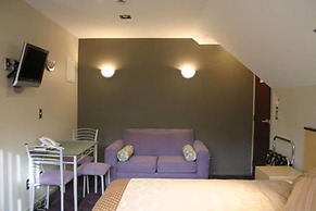 Athena Motel & Apartments