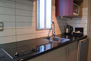 Athena Motel & Apartments