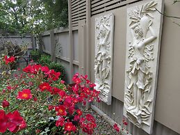 Athena Motel & Apartments