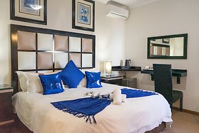 Bar T Nique Guest House