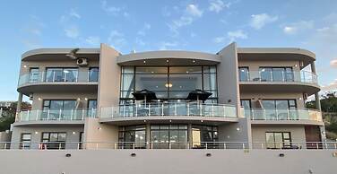 Bar T Nique Guest House