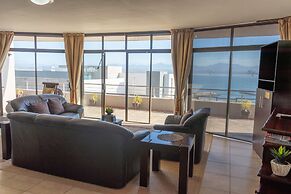 Bar T Nique Guest House