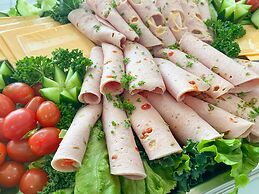 Bar T Nique Guest House