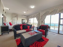 Bar T Nique Guest House