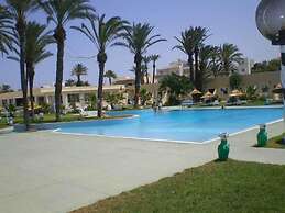 Hotel Les Palmiers Beach Holiday Village