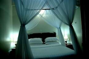 Mc-Ellys Hotel
