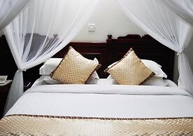 Mc-Ellys Hotel