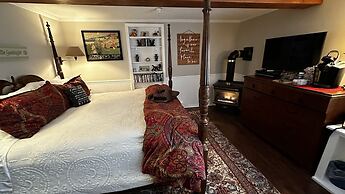 Phineas Swann Inn & Spa