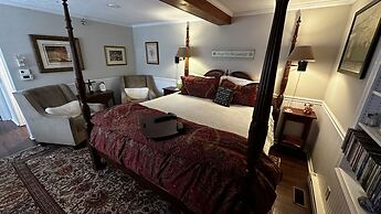 Phineas Swann Inn & Spa