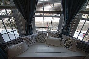 Phineas Swann Inn & Spa