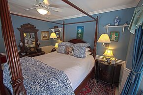 Phineas Swann Inn & Spa