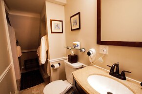 Phineas Swann Inn & Spa