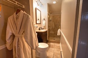 Phineas Swann Inn & Spa