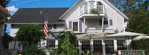 Phineas Swann Inn & Spa