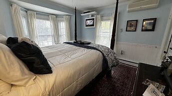 Phineas Swann Inn & Spa