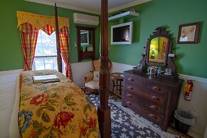 Phineas Swann Inn & Spa