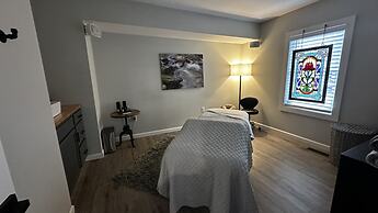 Phineas Swann Inn & Spa