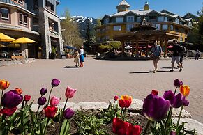 Whistler Town Plaza