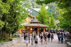 Whistler Town Plaza