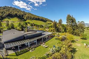 City Lights Boutique Lodge