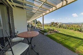 City Lights Boutique Lodge