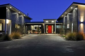 City Lights Boutique Lodge