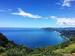 Sebastians Family Hotel & Taverna