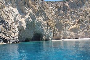 Sebastians Family Hotel & Taverna