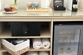 Sebastians Family Hotel & Taverna