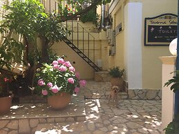 Sebastians Family Hotel & Taverna