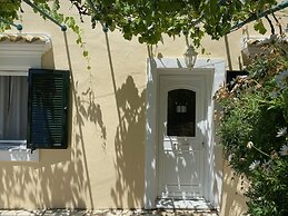 Sebastians Family Hotel & Taverna