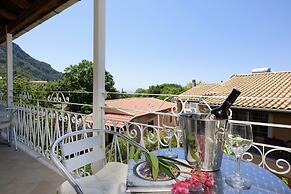 Sebastians Family Hotel & Taverna