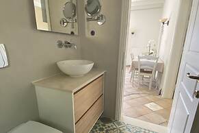 Sebastians Family Hotel & Taverna