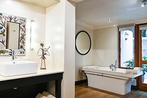 Woodall Country House & Spa