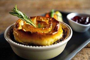 Woodall Country House & Spa