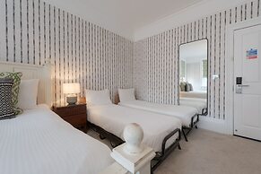 Stattons Hotel & Restaurant