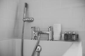 Stattons Hotel & Restaurant