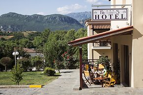 Meteoritis Hotel